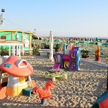 Hotel Houston Suites Rimini Zewnętrze zdjęcie