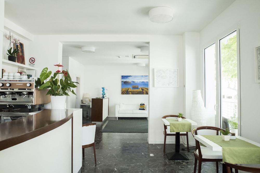Hotel Houston Suites Rimini Zewnętrze zdjęcie