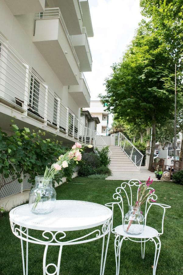Hotel Houston Suites Rimini Zewnętrze zdjęcie